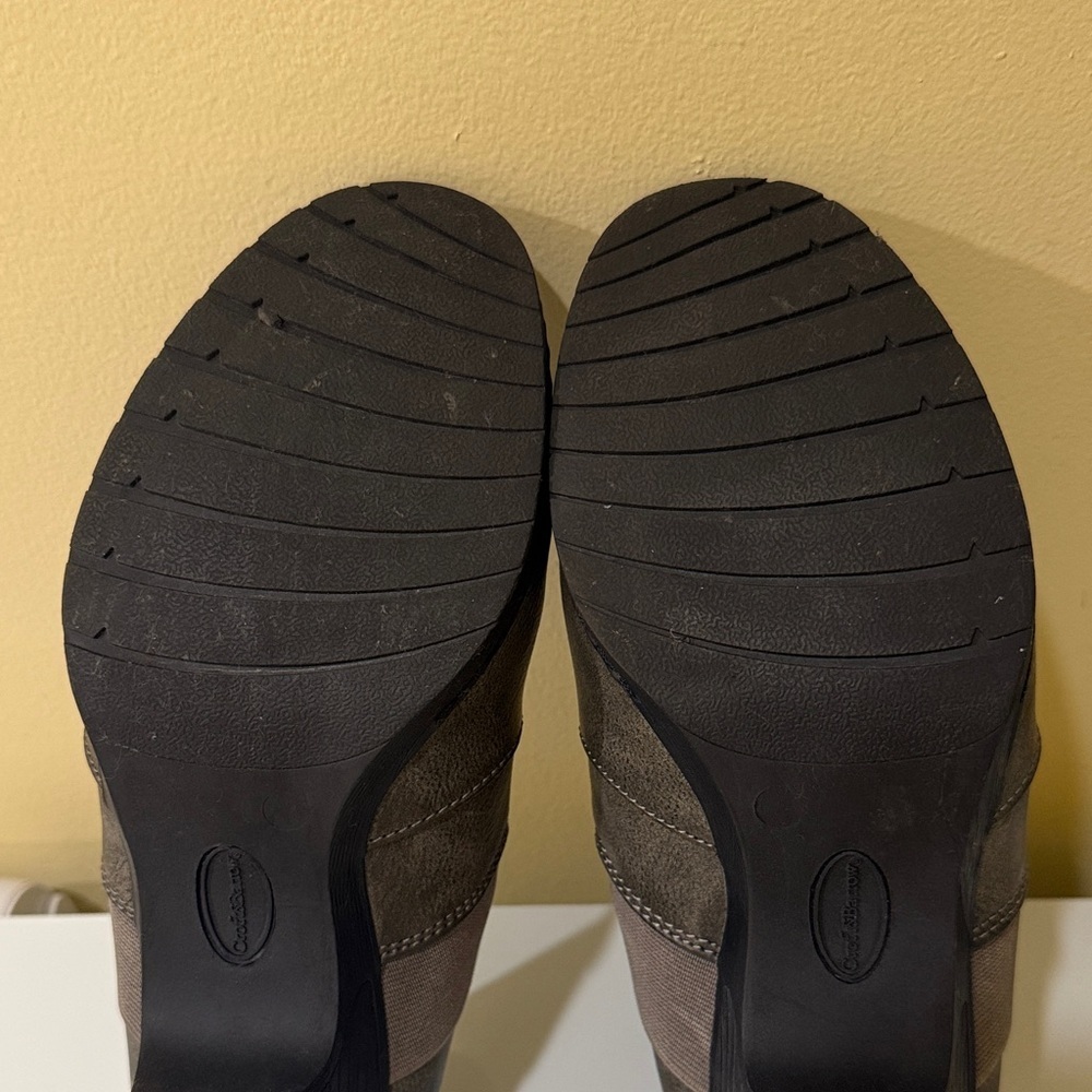 Croft & Barrow Ortholite Women's Gray Slip-On Ankle Bootie Block Heel Round Toe - Picture 8 of 10